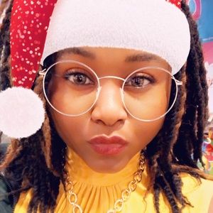 Meet your Posher, Regine